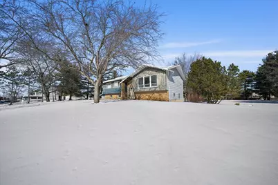 805 W Wilson Street, Hebron, IN 46341 - Photo 2