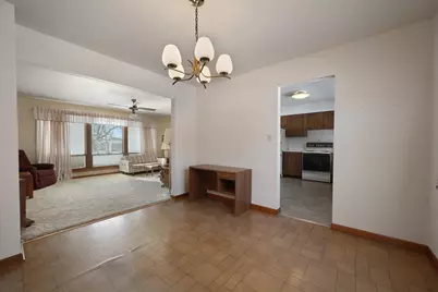 805 W Wilson Street, Hebron, IN 46341 - Photo 8