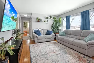 9347 O Day Dr, Highland, IN 46322 - Photo 4