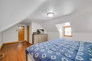 1119 W 38th Pl, Hobart, IN 46342 - Photo 14