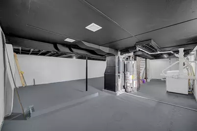 1119 W 38th Place, Hobart, IN 46342 - Photo 16