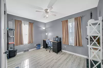 1119 W 38th Place, Hobart, IN 46342 - Photo 10