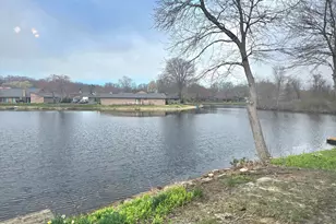 139 Shorewood Dr, Michigan City, IN 46360 - Photo 2