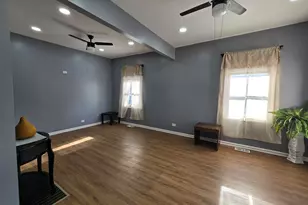 1047 Ralston St, Gary, IN 46406 - Photo 8