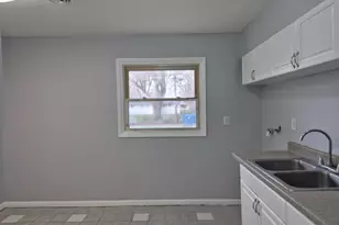 3326 Delaware St, Gary, IN 46409 - Photo 4