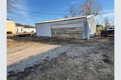 129 W Union Street, Goodland, IN 47948 - Photo 4