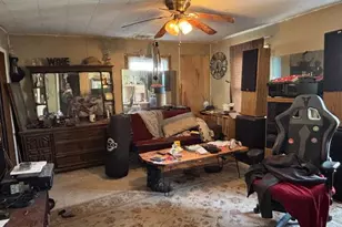 129 W Union St, Goodland, IN 47948 - Photo 6