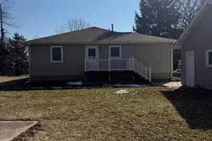 10920 Thielen St, Saint John, IN 46375 - Photo 8