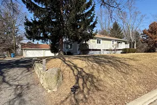 10920 Thielen St, Saint John, IN 46375 - Photo 6