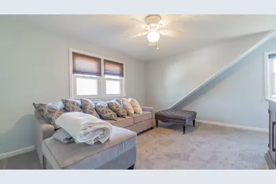 2627 Clough Avenue, Highland, IN 46322 - Photo 12