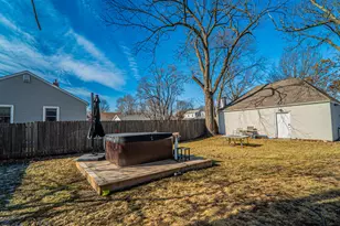 2627 Clough Ave, Highland, IN 46322 - Photo 16