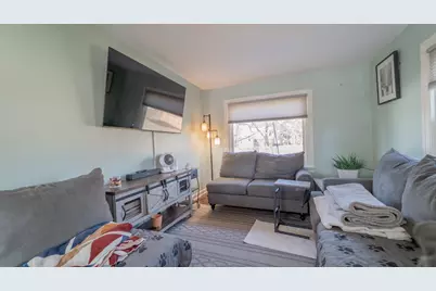 2627 Clough Avenue, Highland, IN 46322 - Photo 6