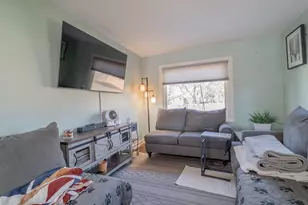 2627 Clough Ave, Highland, IN 46322 - Photo 6