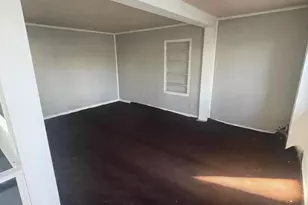 404 Park Ave, Wheeler, IN 46393 - Photo 2