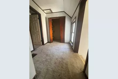 404 Park Avenue, Wheeler, IN 46393 - Photo 12