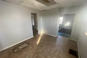 404 Park Ave, Wheeler, IN 46393 - Photo 8