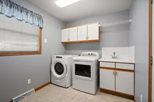 181 E 600 S, Valparaiso, IN 46383 - Photo 16