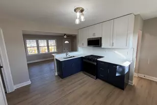 2933 W 38th Pl, Hobart, IN 46342 - Photo 6