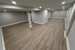 2933 W 38th Pl, Hobart, IN 46342 - Photo 22