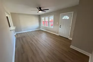 2933 W 38th Pl, Hobart, IN 46342 - Photo 2