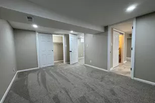 4688 Delaware St, Gary, IN 46409 - Photo 14