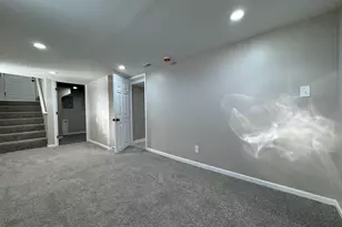 4688 Delaware St, Gary, IN 46409 - Photo 12