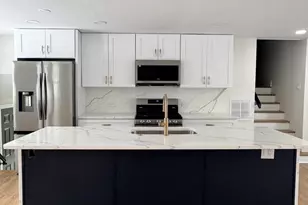 8611 Lakewood Ave, Gary, IN 46403 - Photo 16