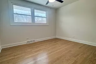 8611 Lakewood Ave, Gary, IN 46403 - Photo 16