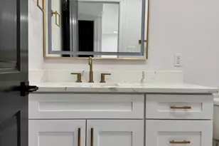 8611 Lakewood Ave, Gary, IN 46403 - Photo 6