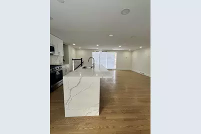 8611 Lakewood Avenue, Gary, IN 46403 - Photo 12