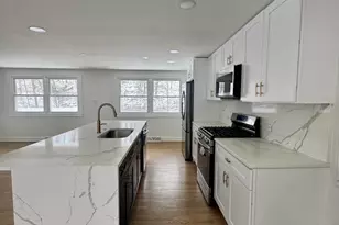 8611 Lakewood Ave, Gary, IN 46403 - Photo 14