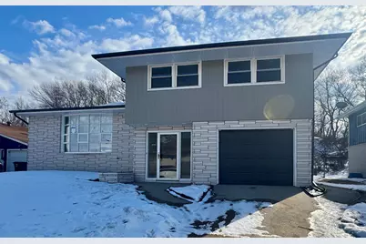 8611 Lakewood Avenue, Gary, IN 46403 - Photo 1