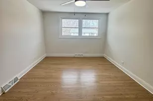 8611 Lakewood Ave, Gary, IN 46403 - Photo 22