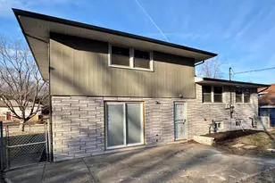 8611 Lakewood Ave, Gary, IN 46403 - Photo 28