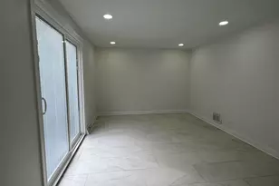 8611 Lakewood Ave, Gary, IN 46403 - Photo 8