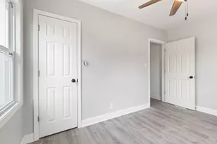 4224 W 10th Ave, Gary, IN 46404 - Photo 8