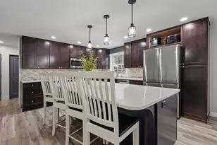 404 Golfview Rd, Michigan City, IN 46360 - Photo 8