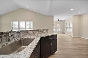 717 Druim Tr, Crown Point, IN 46307 - Photo 10