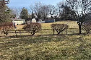 800 Cypress N, Greenwood, IN 46143 - Photo 14