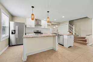 1456 Beargrass Ct, Valparaiso, IN 46385 - Photo 6