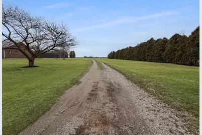 1245 W Mt Calvary Road, Rensselaer, IN 47978 - Photo 6