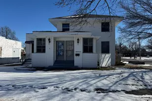 2 N Pearl St, Knox, IN 46534 - Photo 1