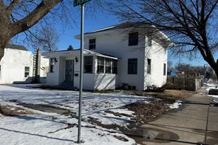 2 N Pearl St, Knox, IN 46534 - Photo 2