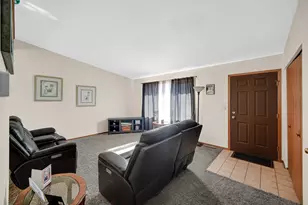 407 Aspen St, Hebron, IN 46341 - Photo 10