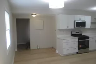 3967 Willow St, Hobart, IN 46342 - Photo 4