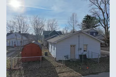 621 1/2 S Monticello Street, Winamac, IN 46996 - Photo 4