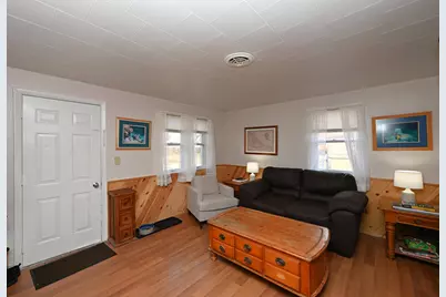 621 1/2 S Monticello Street, Winamac, IN 46996 - Photo 6