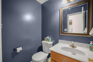 9149 Waymond Ave, Highland, IN 46322 - Photo 10