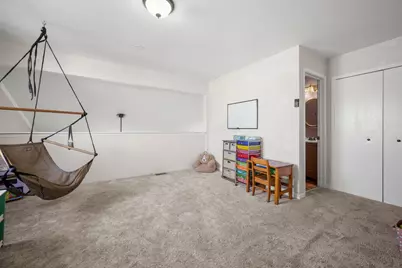 9149 Waymond Avenue, Highland, IN 46322 - Photo 12