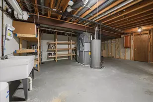 320 Kenbridge Ct, Valparaiso, IN 46385 - Photo 38